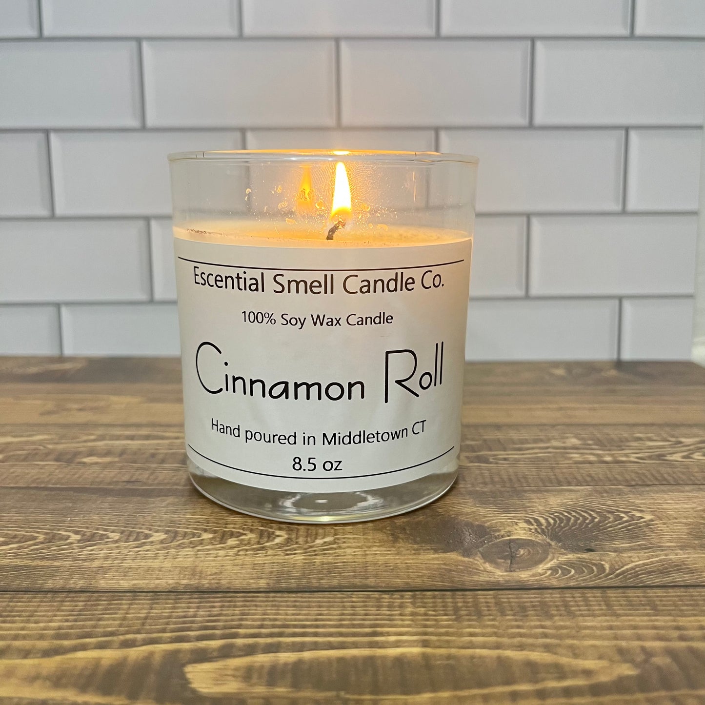 Close your eyes and imagine the aroma of freshly baked cinnamon rolls coming out of the oven. This scent has the perfect blend of spicy cinnamon, sweet vanilla and hints of cream! Our Cinnamon Roll Scented candle has sprinkles of biodegradable brown glitter on top to add the finishing touches to the Cinnamon Roll look.